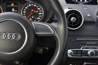 2016款奥迪A1 1.4T 自动30TFSI Sportback Design风尚版