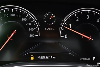 2018款宝马7系740Li 3.0T自动领先型M运动套装