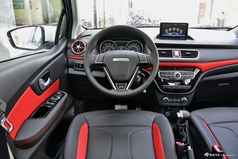 2017款哈弗H1蓝标1.5L AMT尊贵型