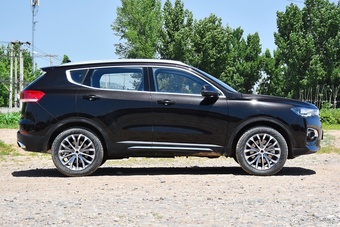 2018款哈弗H6 换代蓝标 1.5T自动超豪型