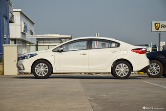 2016款起亚K3 1.6L自动GL 透明白