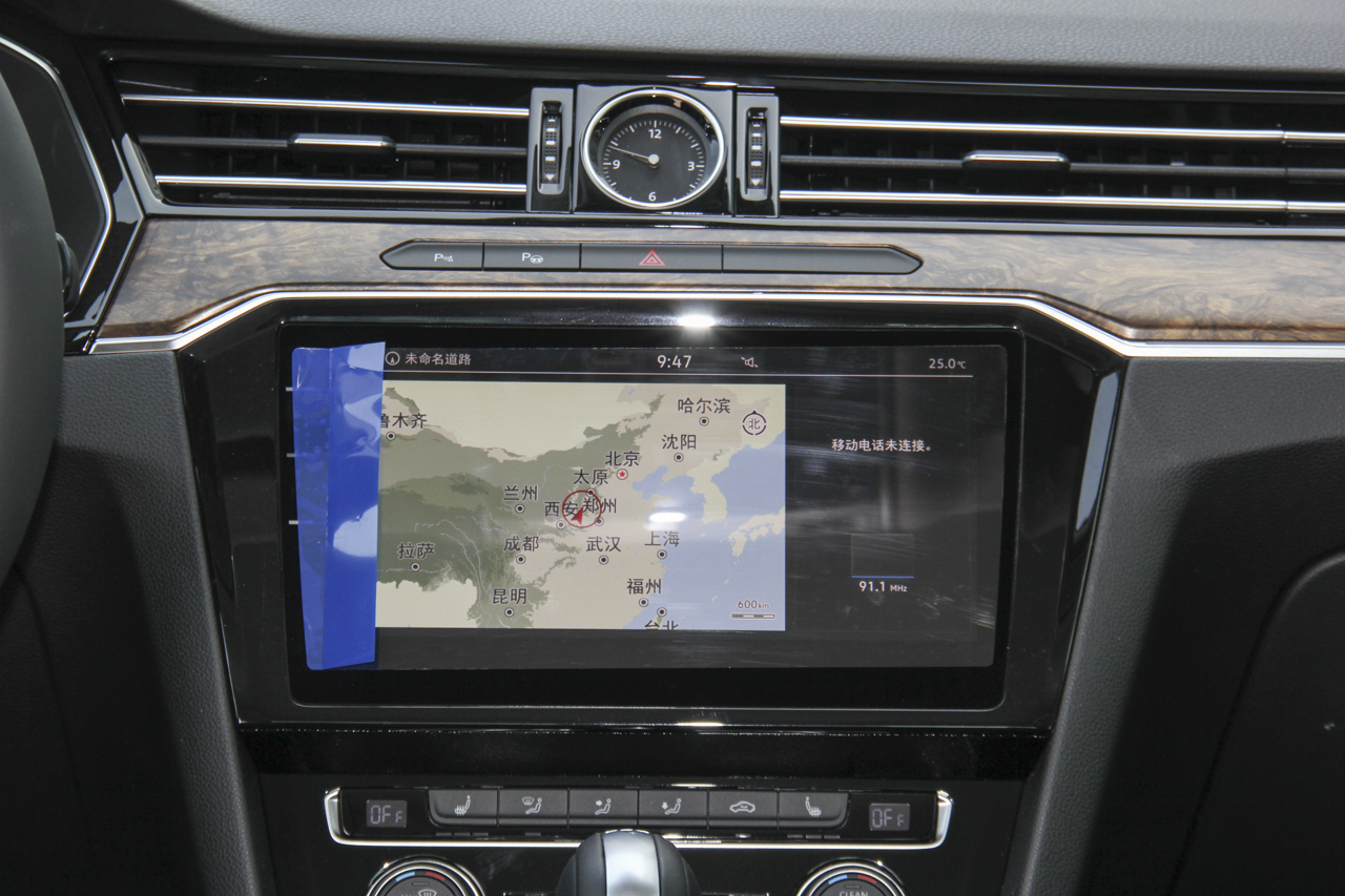 2018款迈腾1.8T自动330TSI DSG尊贵型