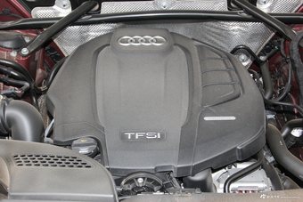 2018款奥迪Q5L 2.0T自动40 TFSI荣享时尚型