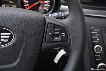 2018款奔腾B50 1.4T自动20周年纪念版