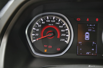 2018款东南DX3 SRG 1.5T手动尊贵型