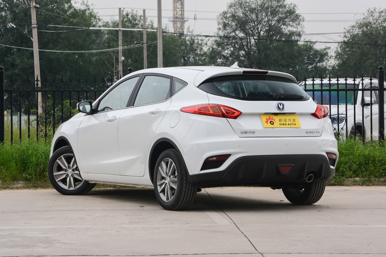 2016款逸动XT 1.6L手动俊酷型