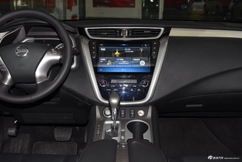 2019款楼兰2.5L自动S/C XE HEV四驱混动智联尊尚版