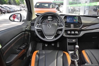 2017款宝骏310 1.5L手动豪华型