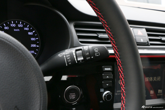 2018款起亚KX CROSS 1.6L自动灵动天窗版