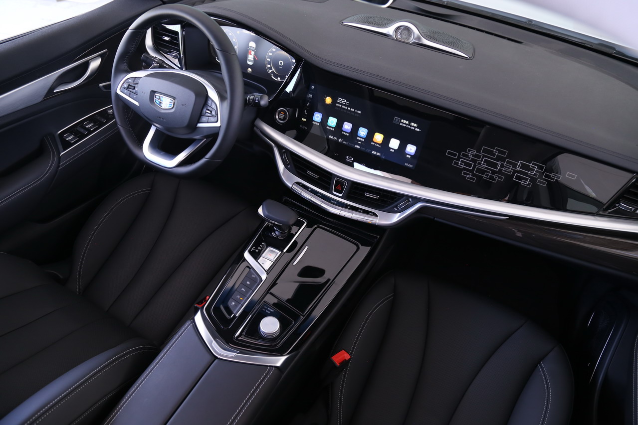 2018款博瑞GE MHEV顶配版