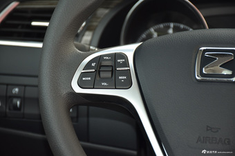 2015款众泰T600 1.5T手动尊贵型 典雅金