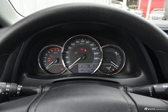 2018款广汽丰田雷凌185T CVT豪华版