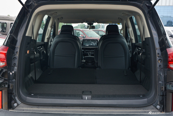 2017上汽大通D90 2.0T自动两驱水星