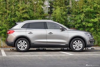 2017款林肯MKX 2.0T自动两驱尊享版