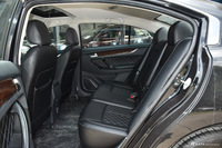 2015款众泰Z500 1.5T 自动豪华型 慕尼黑