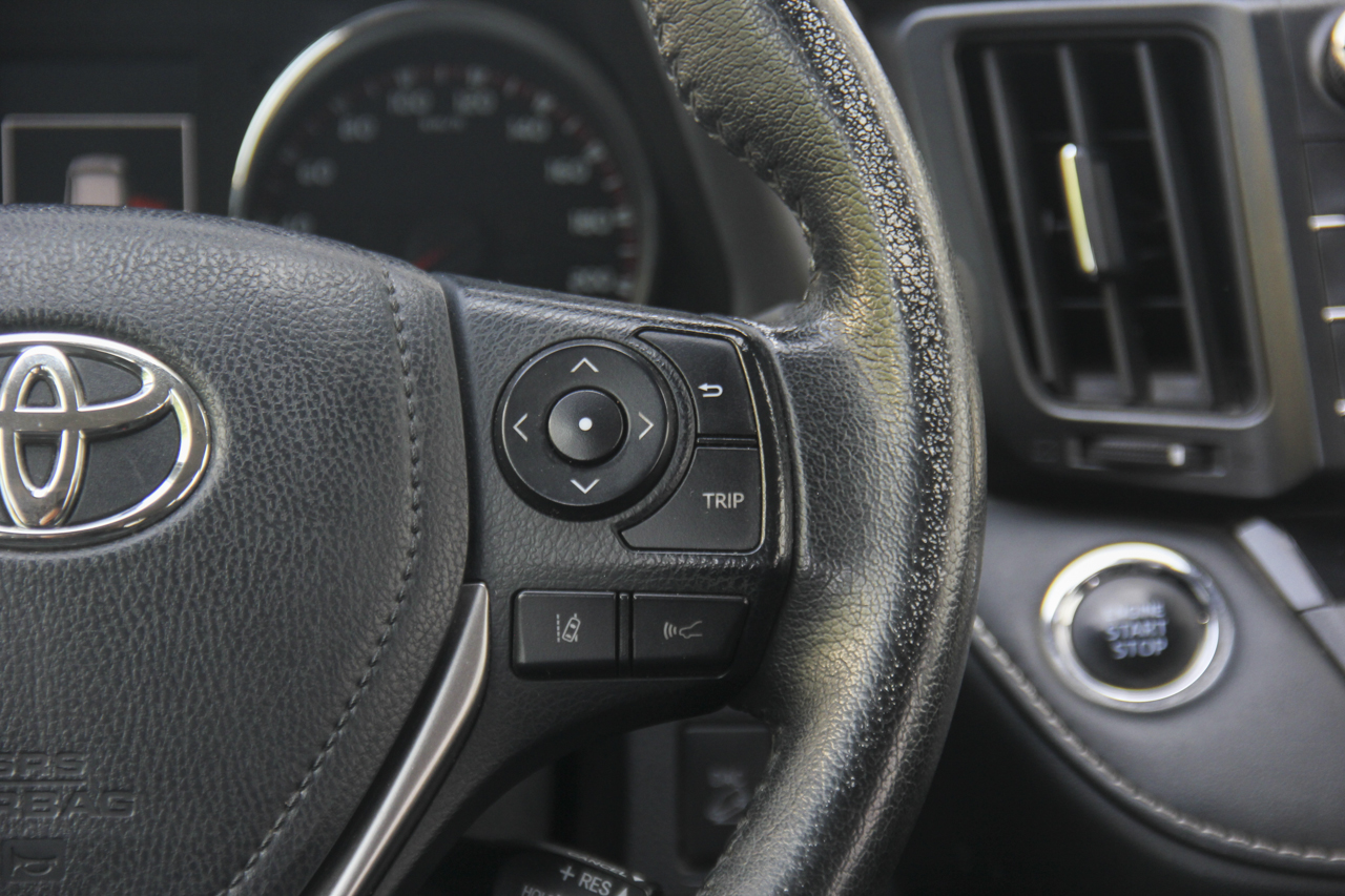 2016款RAV4荣放 2.5L自动四驱尊贵版