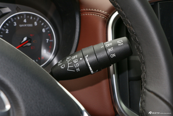 2018款中华V6 1.5T手动尊贵型