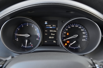  2018款C-HR 2.0L自动精英版