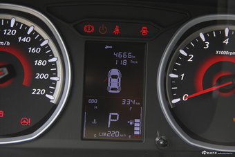 2018款东南DX3 SRG 1.5T自动旗舰型