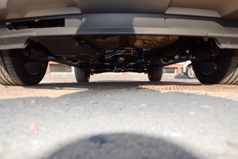 2017款探险者 2.3T自动精英版（白）