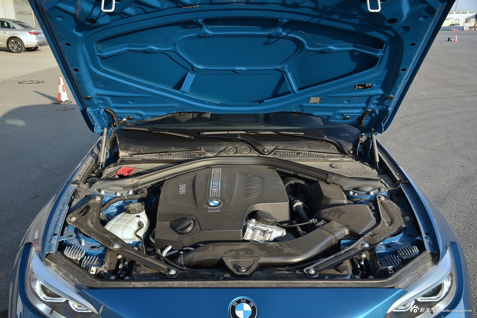 2016款宝马M2 3.0T自动