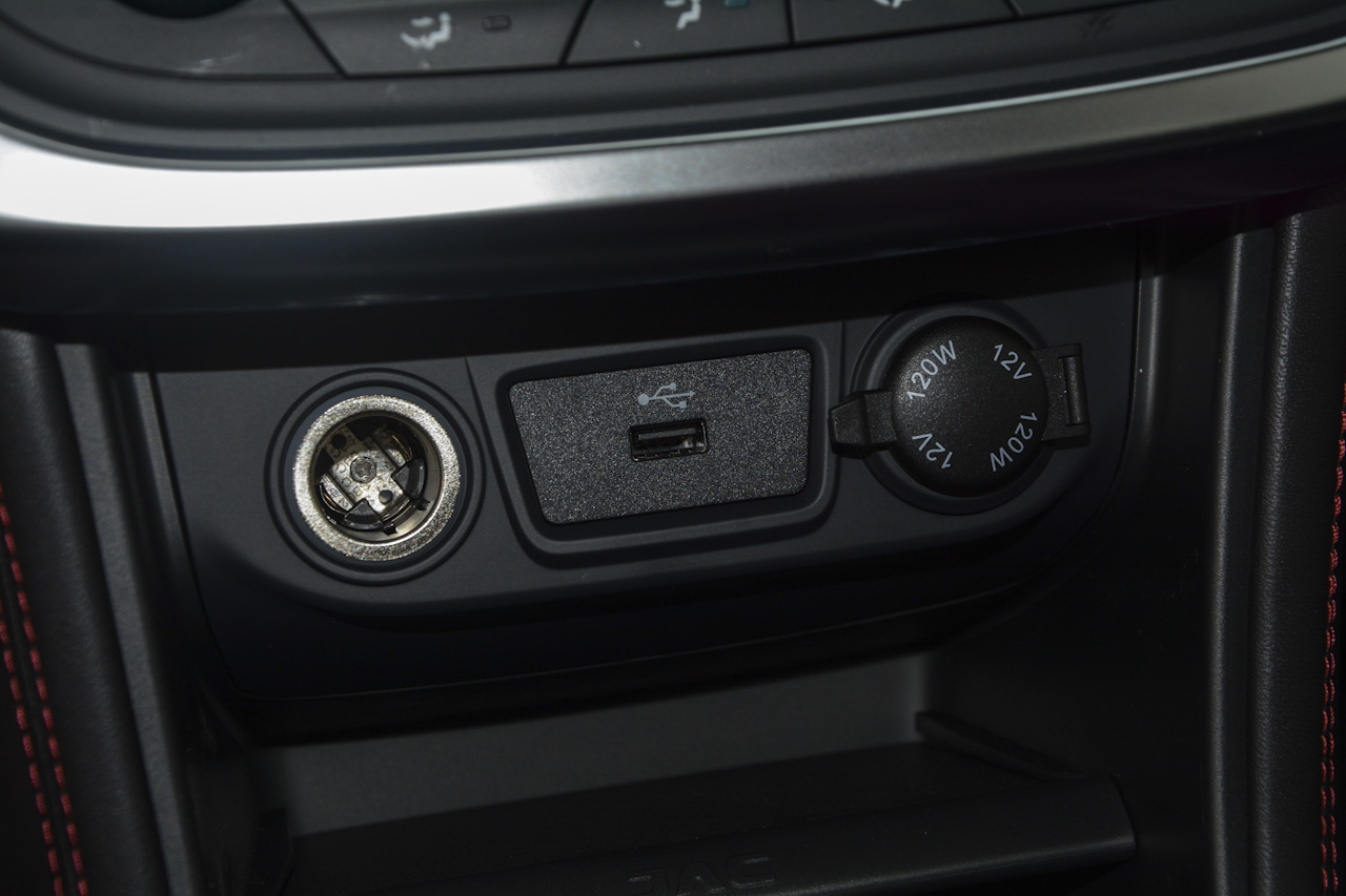 2018款瑞风S3定制版1.5L手动豪华智能型