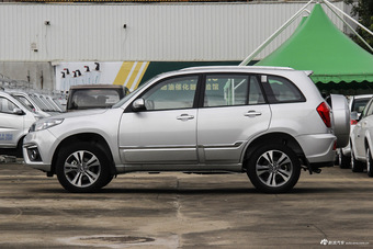  2015款瑞虎3 1.6L自动智尚周年运动版 钻石银