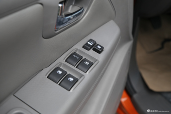 2016款黄海N1 2.3T手动柴油两驱超值版SD4AX604U