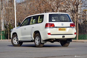 2016款兰德酷路泽4.0L自动V6中东低配版