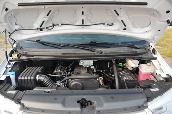 2016款瑞风M4 2.0L手动舒适型图片