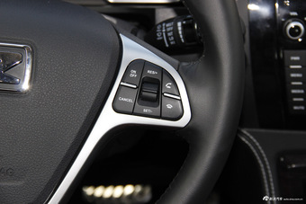 2015款众泰T600 2.0T自动豪华型 魅影黑