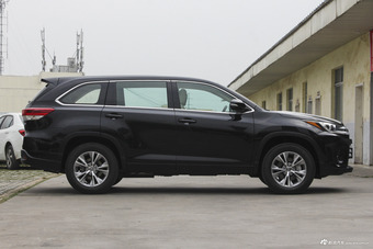 2018款汉兰达2.0T自动两驱精英版7座