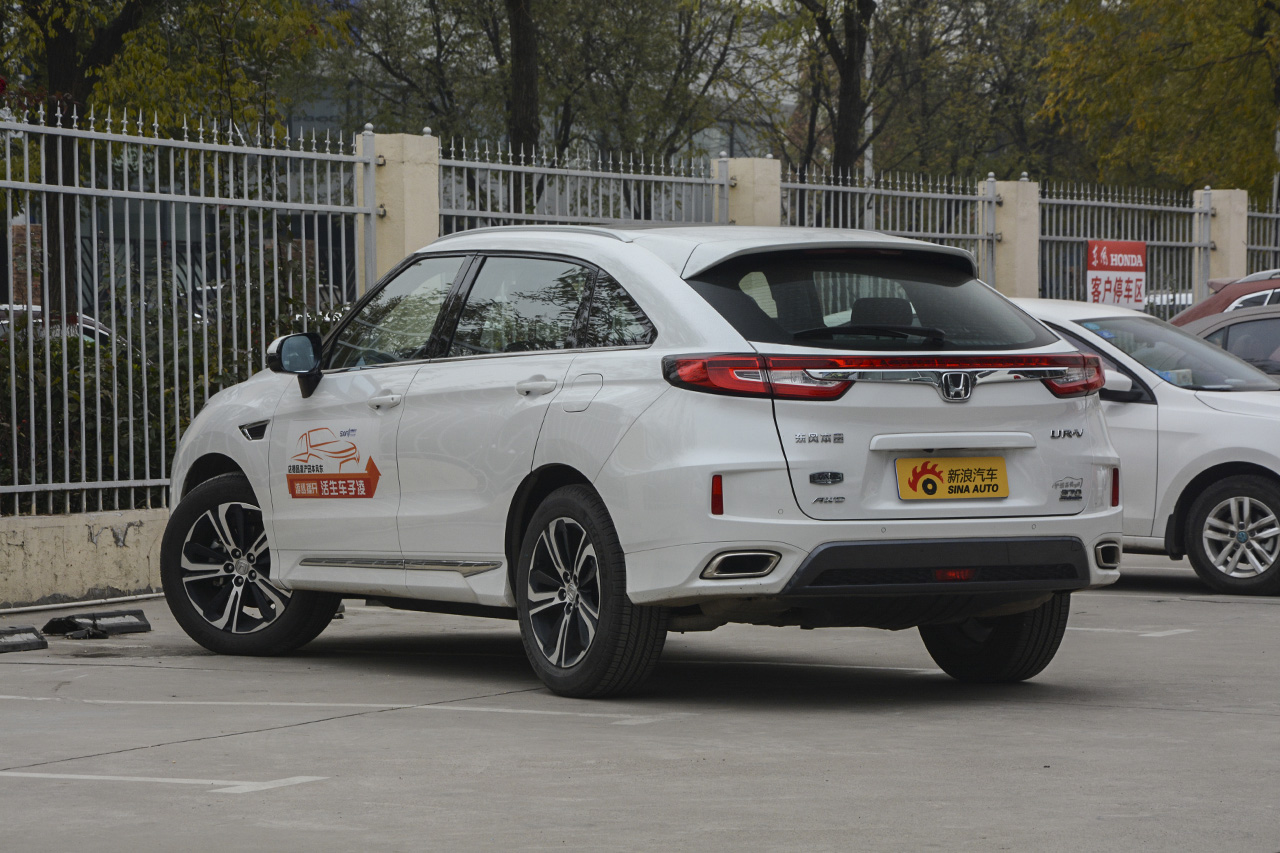 2017款本田UR-V 2.0L 370TURBO自动四驱尊耀版