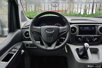 2018款瑞风M3 1.6L手动速运版7座