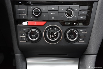 2017款DS 6 1.6T自动豪华版THP160