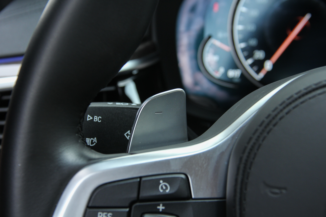 2018款宝马5系2.0T自动530Li领先型 M运动套装