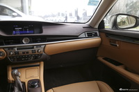 2016款雷克萨斯GS 2.5L自动300h领先版