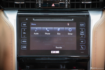 20万真正的越野车 丰田奔跑者性能秒掉同级一切SUV