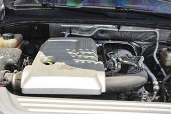 2014款荣威W5 1.8T自动四驱豪域特装版