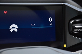 2018款蔚来ES8 创始版