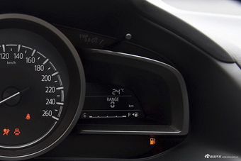 2018款马自达CX-4 2.0L自动两驱蓝天品位版