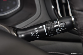 2017款瑞虎7 SPORT 1.5T自动精英版