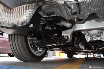 2018款宝马5系改款2.0T自动530Li领先型豪华套装