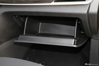 2017款宝骏560 1.5T 手动舒适型7座 