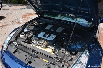 2015款日产370Z 3.7L自动Coupe