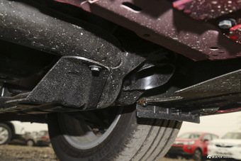 2016款悦翔V7 1.6L自动乐动型国V