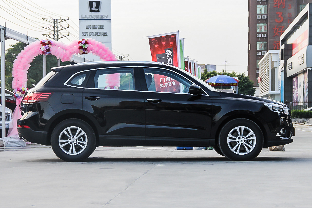 2016款宝沃BX7 2.0T自动四驱精英版28T