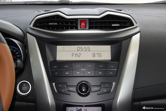 2016款比亚迪元1.5L手动豪华型