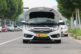 2016款思域1.5T自动220TURBO豪华版