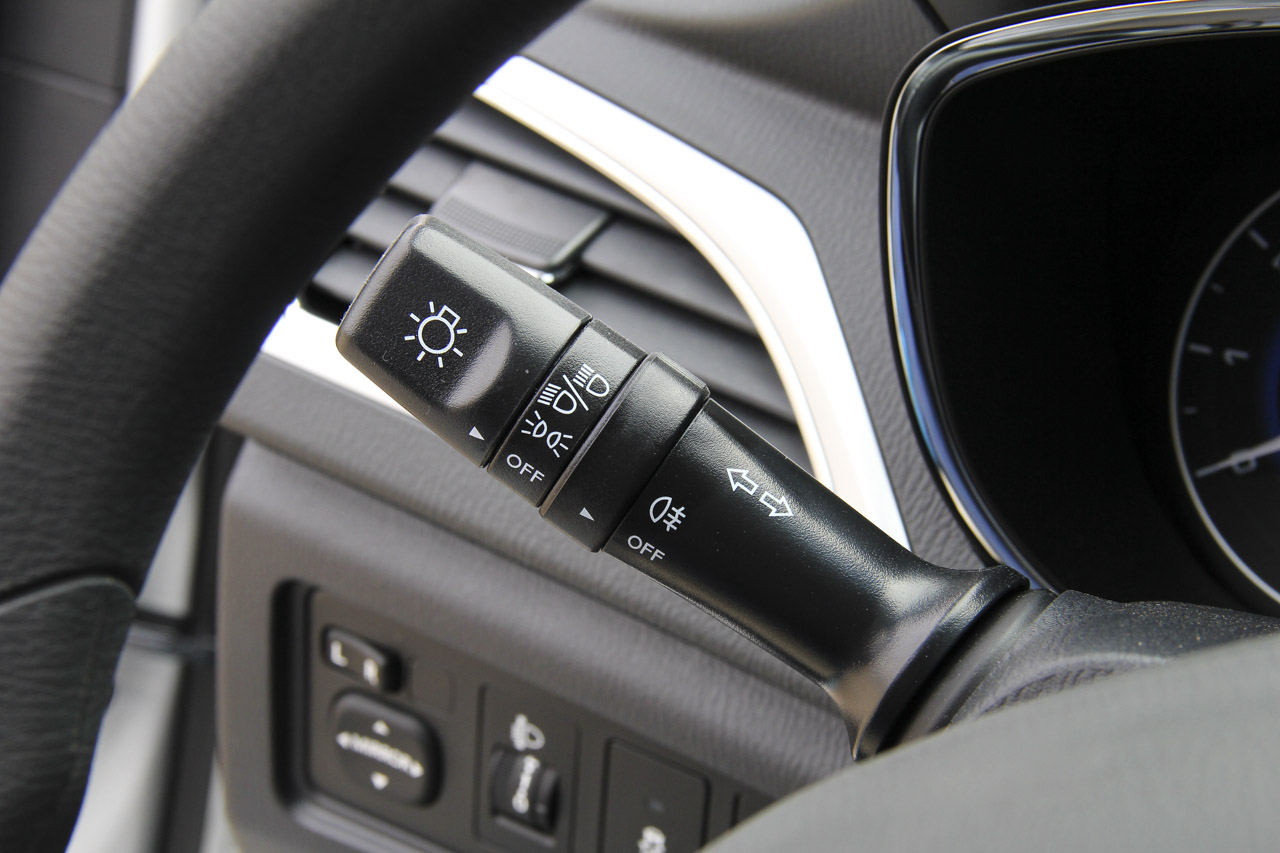 2016款悦翔V7 1.6L手动乐享型国V